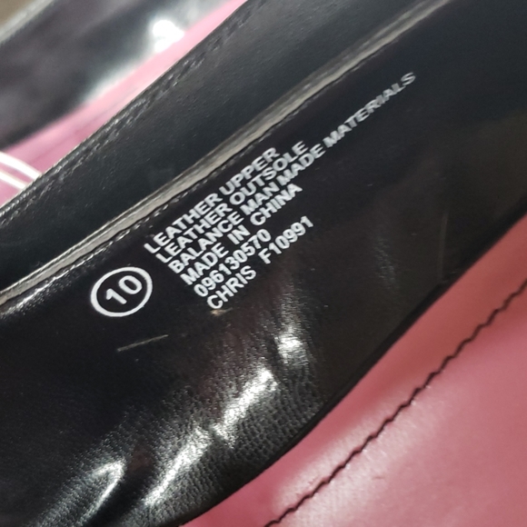 NWOT Isaac Mizrahi 3.5in Blk lthr w bwn lthr sole - Picture 6 of 8